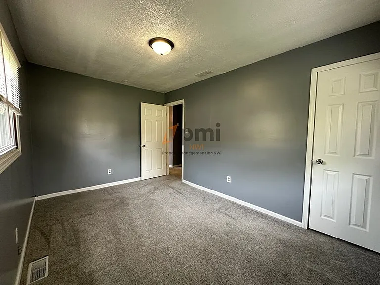 3464 Iowa St — Photo 6