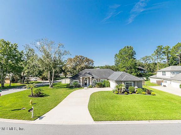 4th image of 648 Lavender Ln