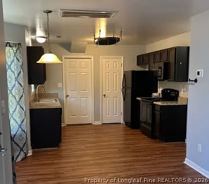 117 Roanoke Dr — Photo 4