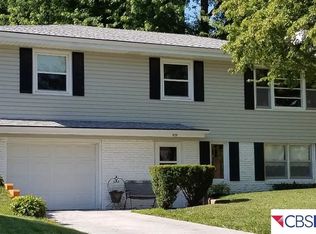 9239 Meredith Ave, Omaha, NE 68134