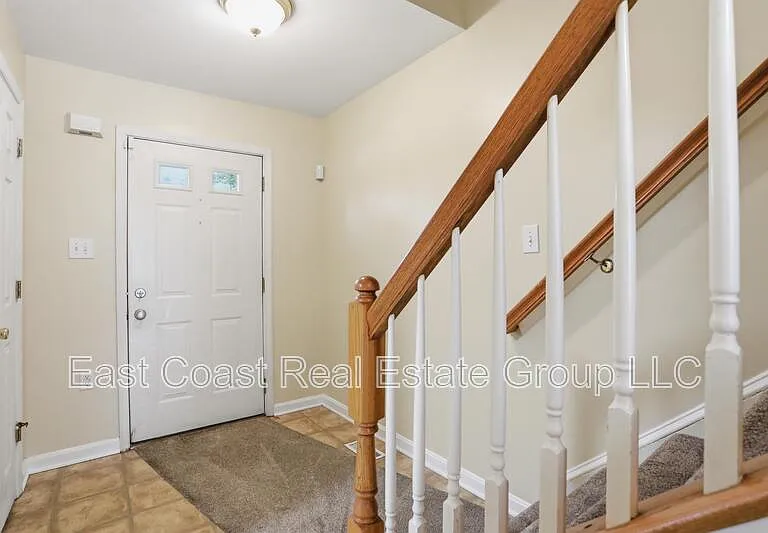24 Mabel Ln — Photo 13