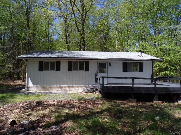 132 Beechnut Ln, Canadensis, PA 18325