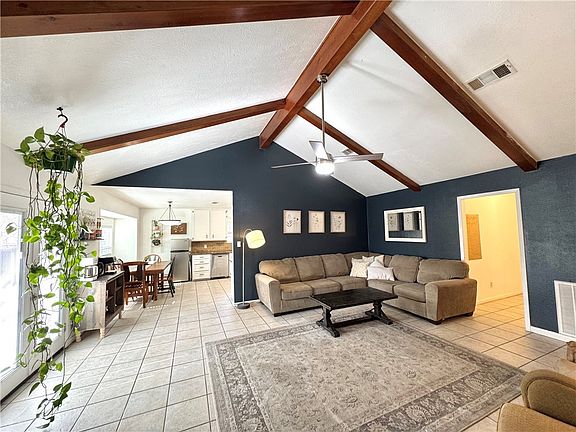 5th image of 3301 Big Bend Dr
