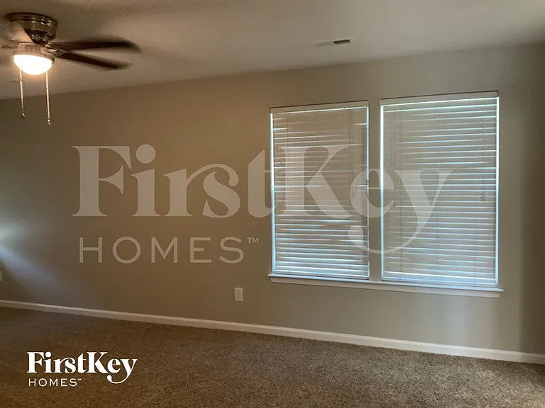 4313 Roundwood Ct — Photo 8