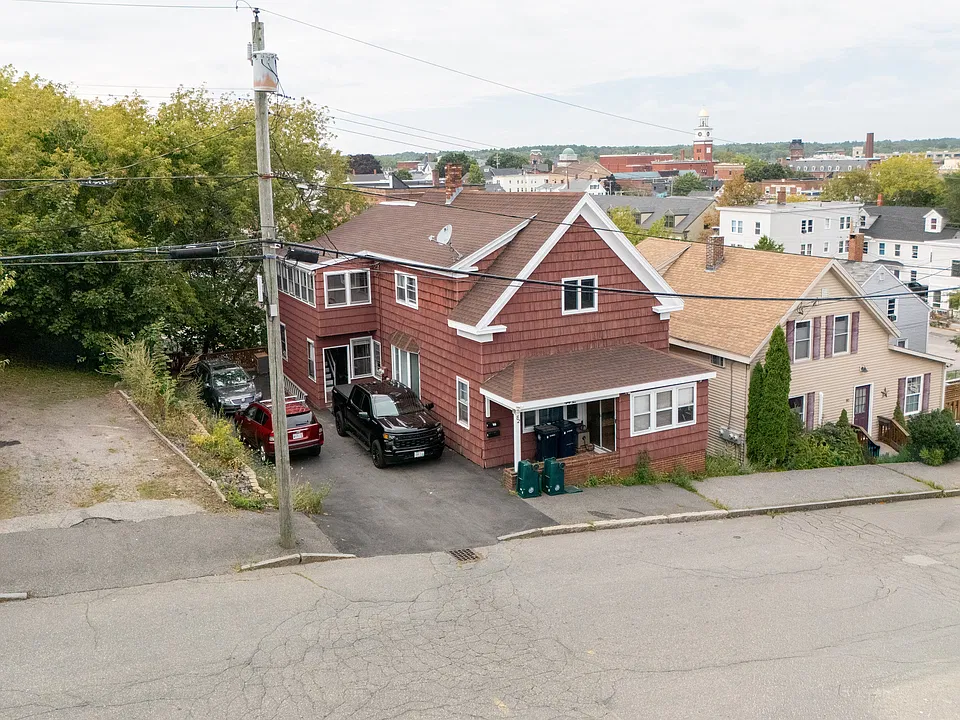 82 Foss St #2