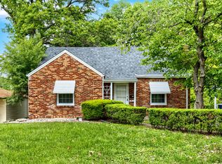 12 Spring Dr, Florissant, MO 63031