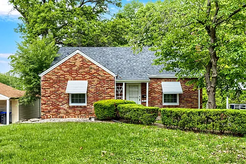 12 Spring Dr Photo 1