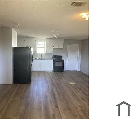 105 N Pine St — Photo 1
