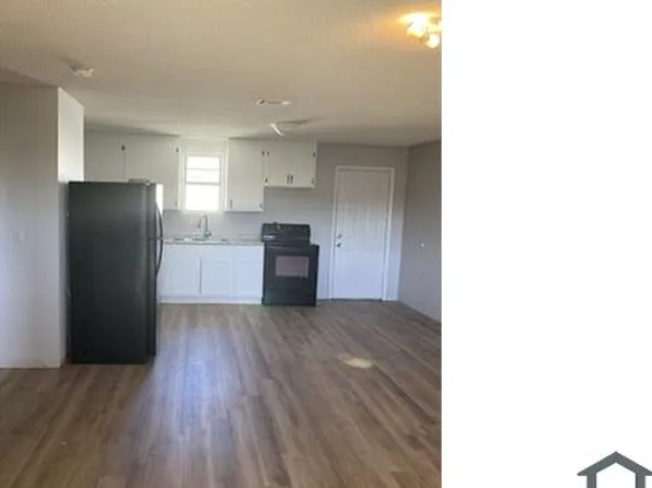 105 N Pine St, Adel, GA 31620