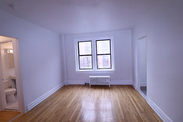 Rented by A&E Real Estate Management | media 2