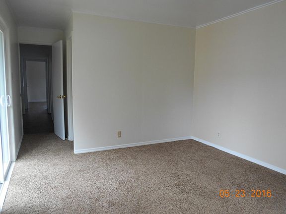 Master Bedroom pic #2