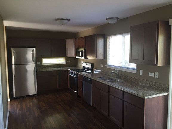4th image of 162 E Silver Oaks Dr