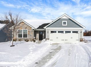 952 Green Valley Dr, Lebanon, IN 46052