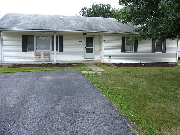 Driveway easily parks 4 cars