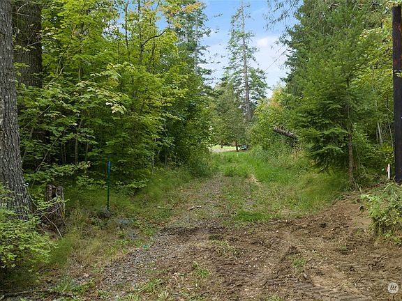 3rd image of 583 Heron Drive