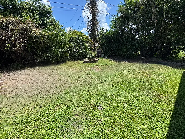 119 SE 23rd Pl — Photo 3