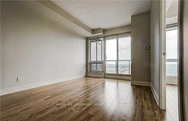 9088 Yonge St #1509 — Photo 4