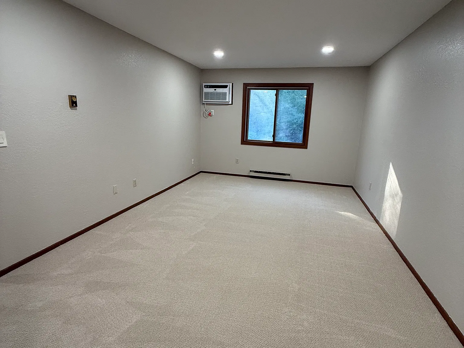 2 bed, 1270 sqft, $1,850 — Photo 3
