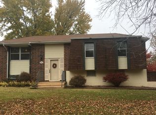 4601 NW Wallingford Dr, Blue Springs, MO 64015