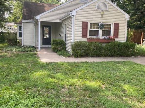 311 Maplewood Dr