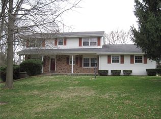 2102 University Dr, Charleston, IL 61920