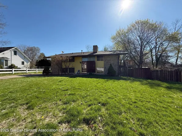 2122 Coolidge St, Lansing, MI 48906