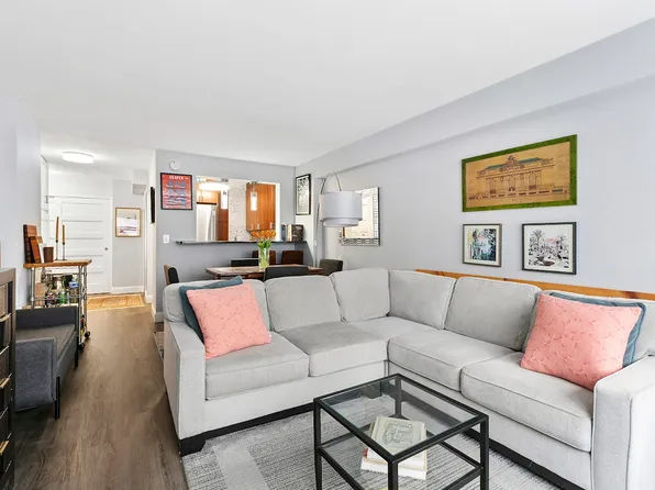 153 East 57th Street image 1 of 7