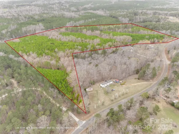 1220 Martin Rd, Hickory Grove, SC 29717