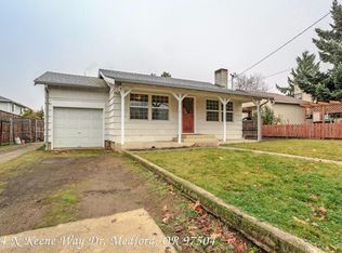 794 N Keene Way Dr, Medford, OR 97504