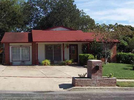 1st image of 2310 FAIRHILL DR