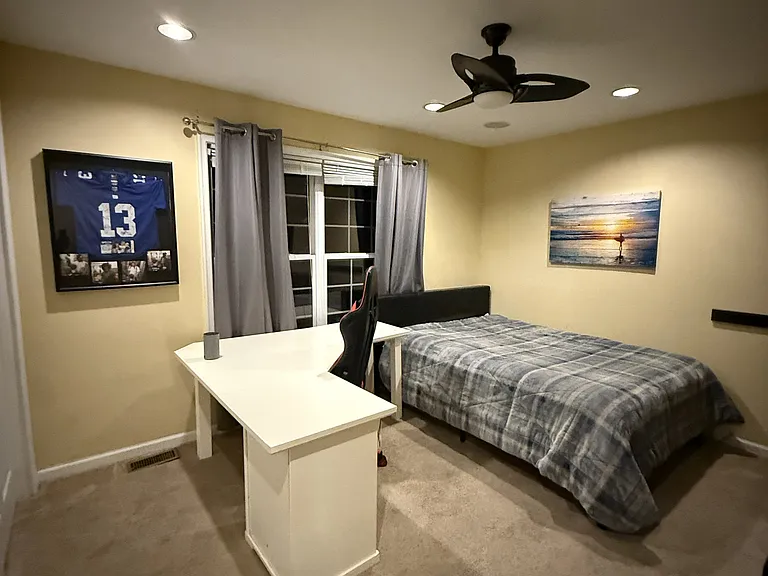 1006 Glendevon Dr — Photo 28