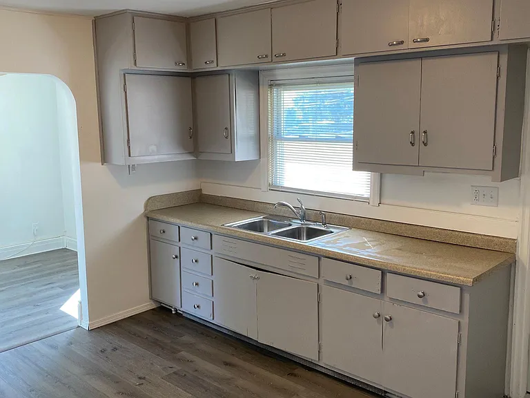 2200 Oak Ln — Photo 16