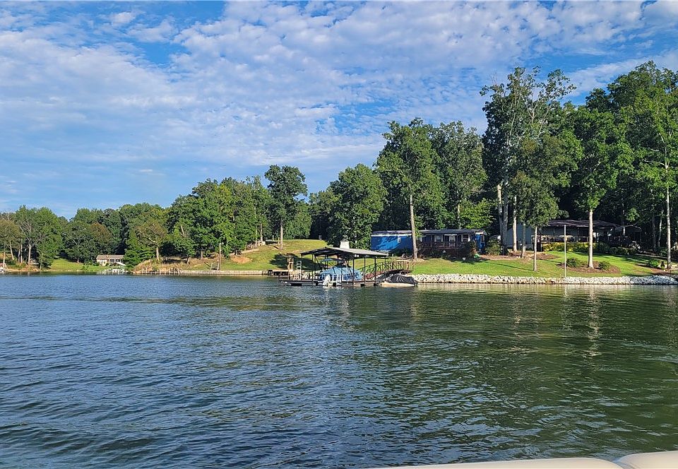 1st image of 109 Madden Dr