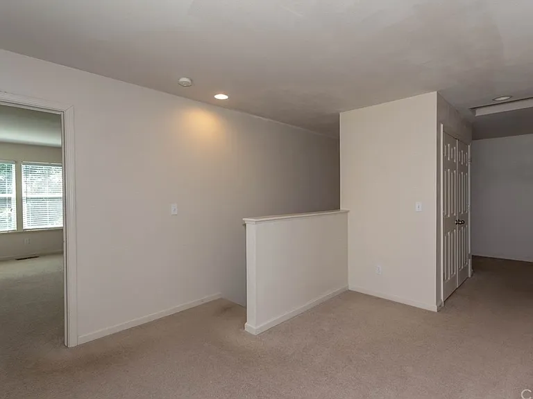 274 Pyramid Ave — Photo 9