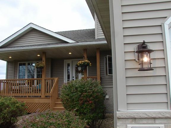 3rd image of 4156 Jandell Ave NE