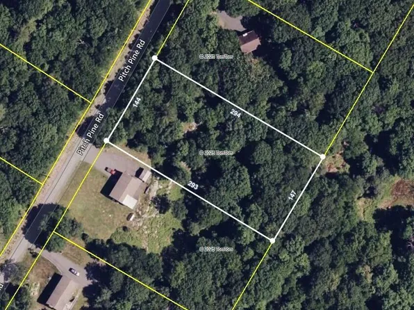 129 Pitch Pine Rd, Dingmans Ferry, PA 18328