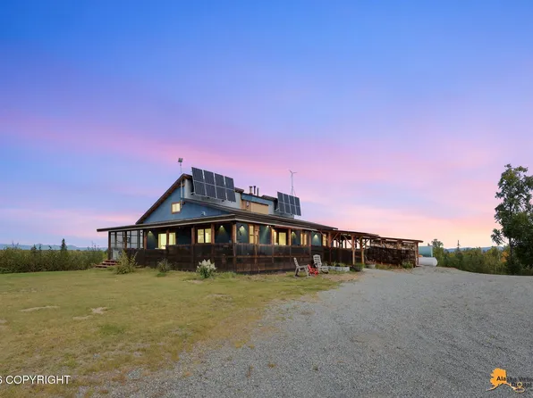 22459 S Watkins Rd, Trapper Creek, AK 99683
