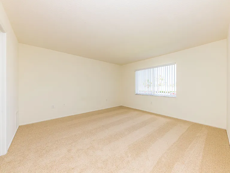 Gulf Gate Apartments — Photo 32