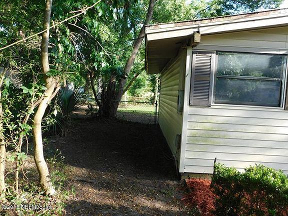 5th image of 6410 Terry Parker Dr S