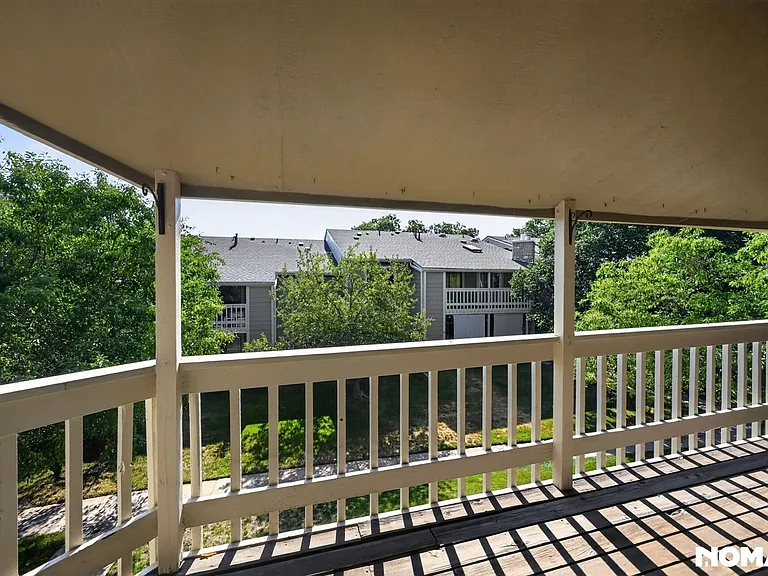 8225 Fairmount Dr #7-203 — Photo 15