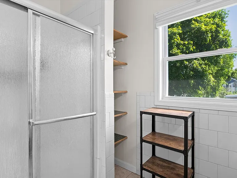 146 Dana Ave #R — Photo 14