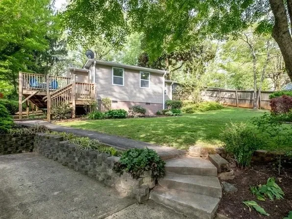 2321 Greater Druid Hills Blvd, Hendersonville, NC 28791