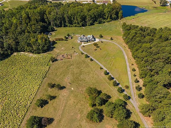 3rd image of 592 McNeil Mill Rd