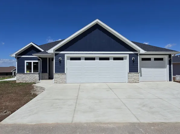 1655 Grace Garden Way, De Pere, WI 54115