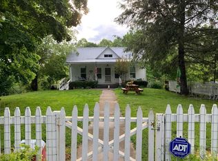 1935 Old Bryson City Rd, Whittier, NC 28789