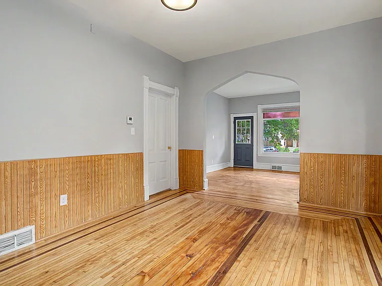 1426 Washington St NE #1 — Photo 8