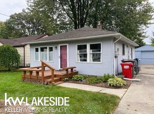 39276 Charbeneau St, Clinton Township, MI