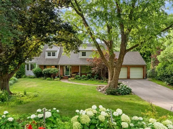 1928 Bradley Rd, Rockford, IL 61107