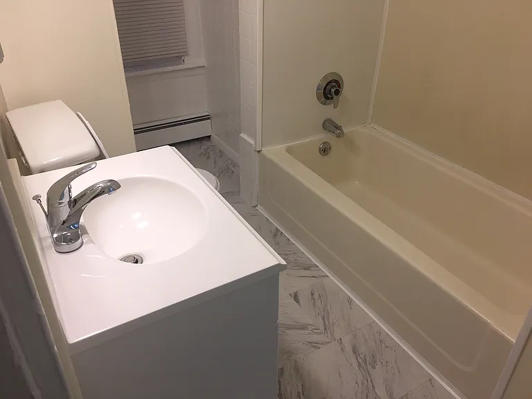 28 Cedar St #1 — Photo 39
