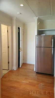 Rented by Hillel Realty Group | media 6